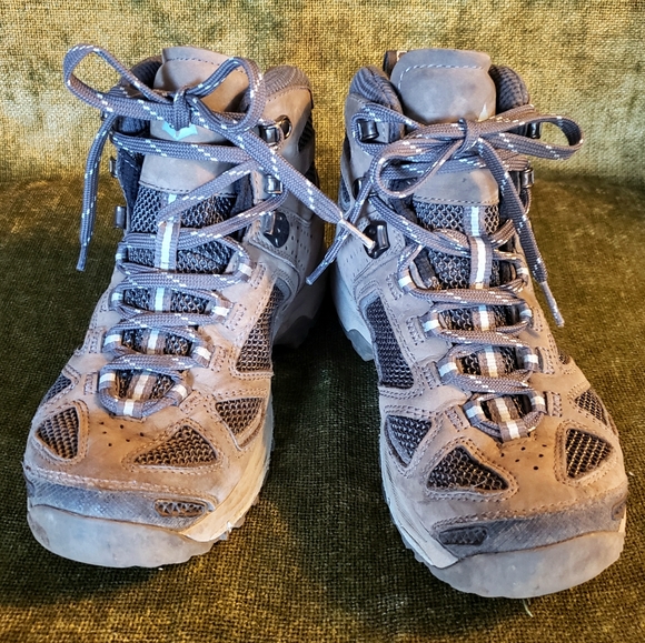 Vasque Breeze III GTX Women's Hiking Boots 7.5M - Picture 1 of 4